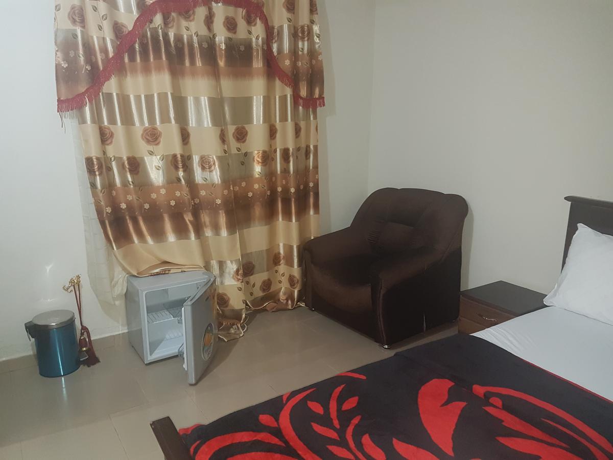 Jostev Hotel Kumasi Extérieur photo