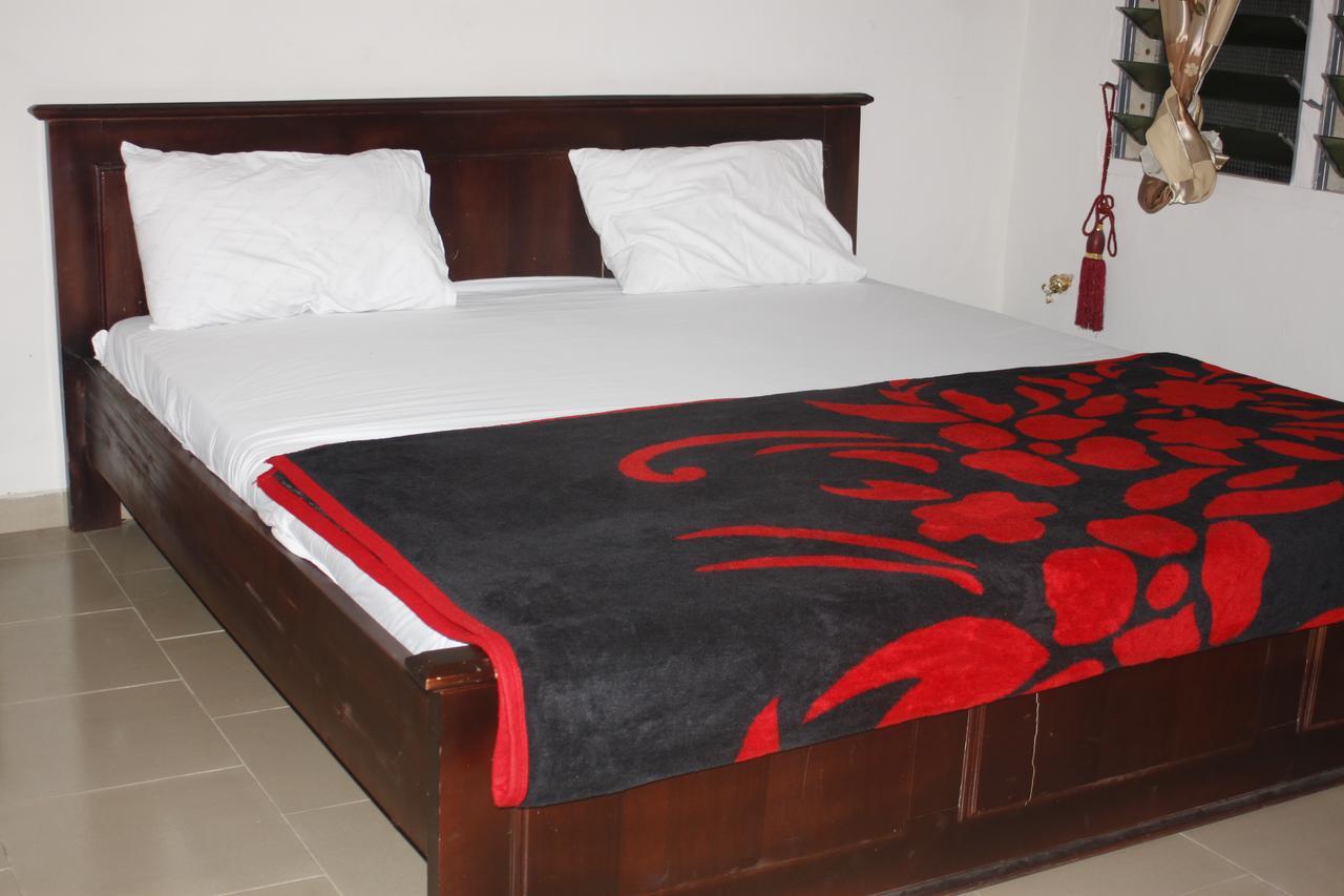 Jostev Hotel Kumasi Extérieur photo